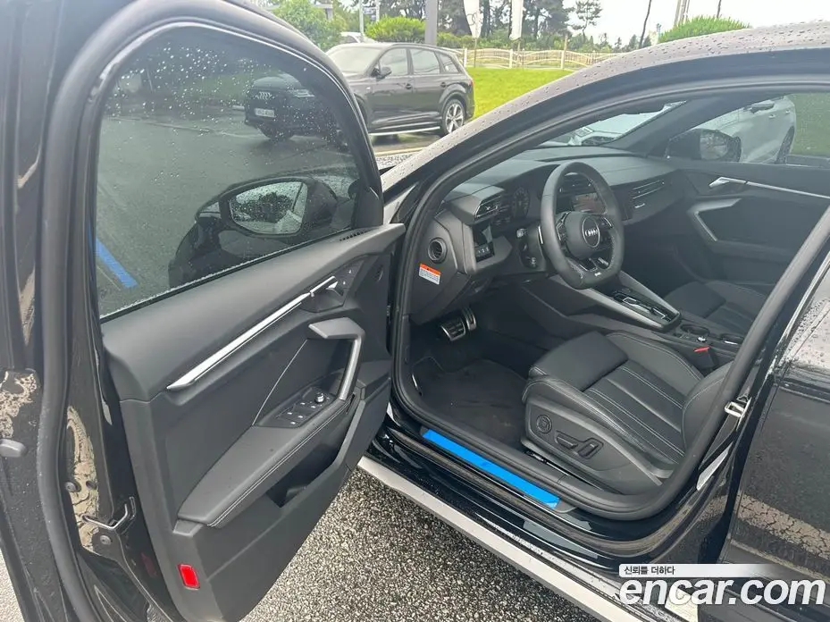 Audi A3 2025 2.0 автомат (гидро), фото 16