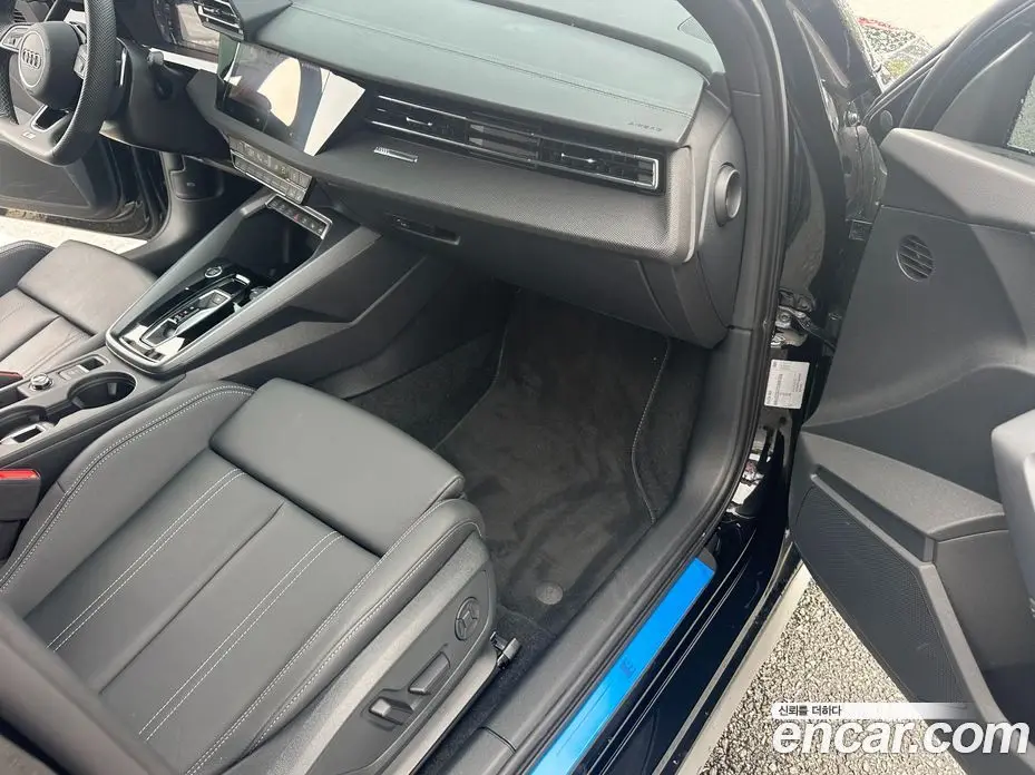 Audi A3 2025 2.0 автомат (гидро), фото 17