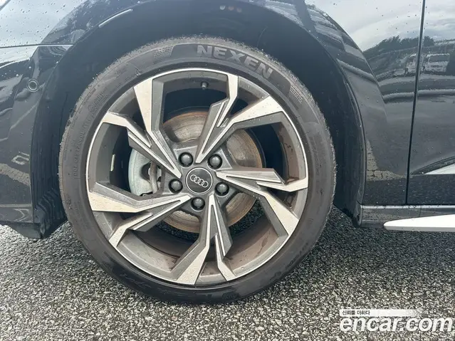 Audi A3 2025 2.0 автомат (гидро), миниатюра 5
