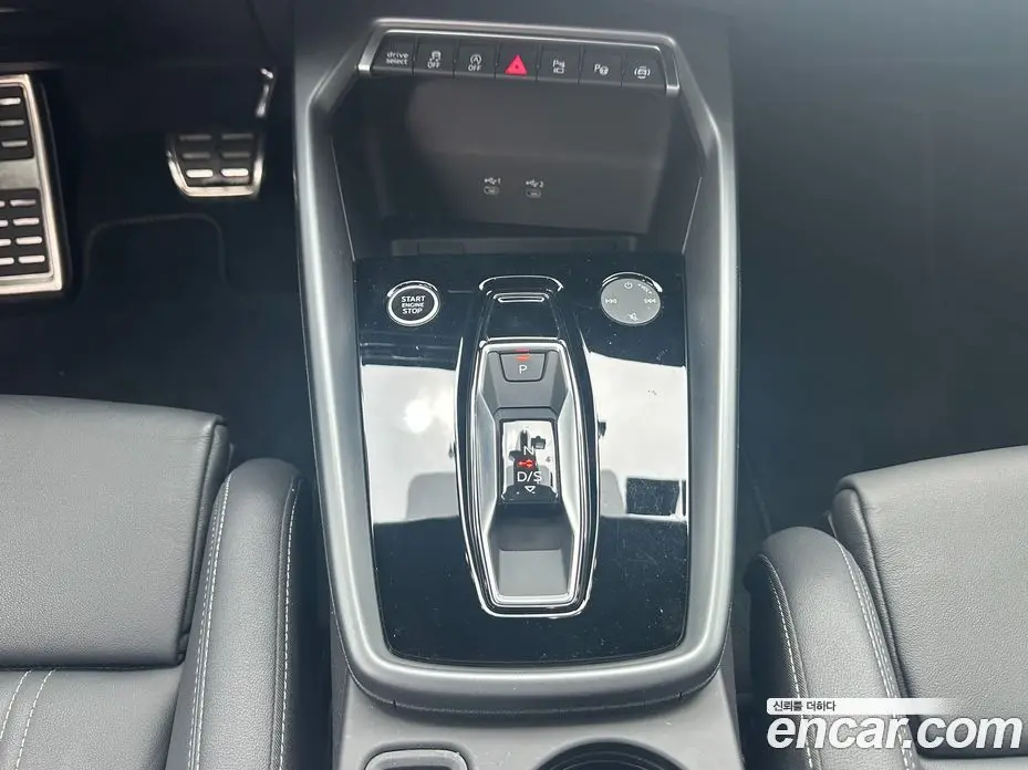 Audi A3 2025 2.0 автомат (гидро), фото 9
