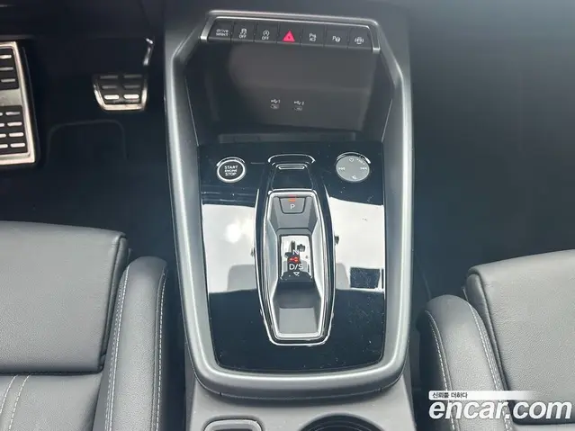 Audi A3 2025 2.0 автомат (гидро), миниатюра 9