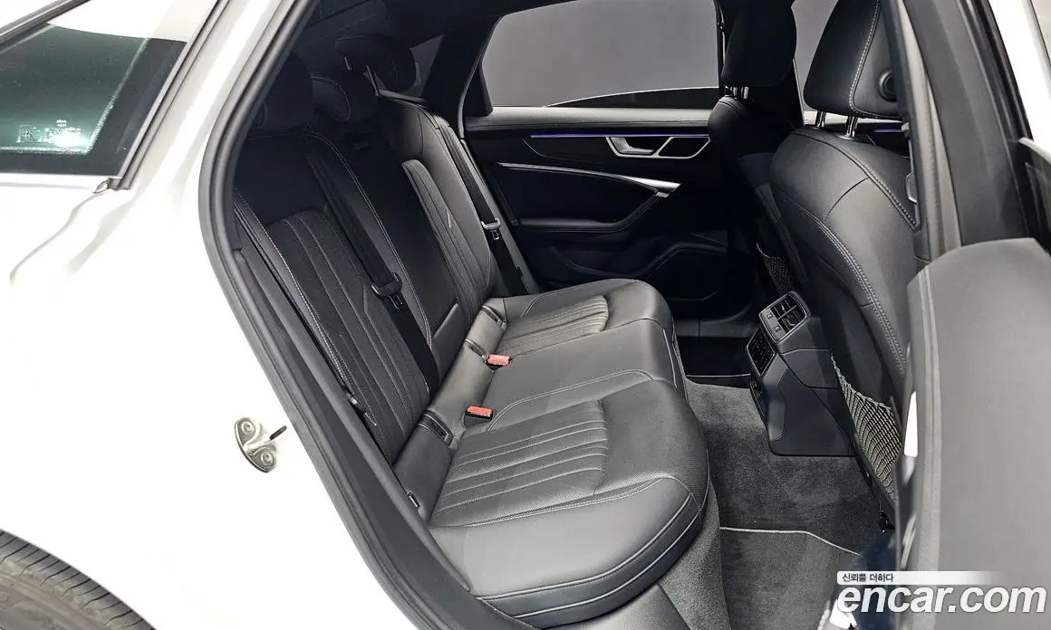 Audi A6 2020 3.0 автомат (гидро), фото 11
