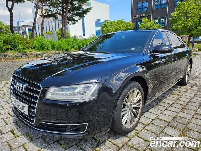 Audi A8 2015 3.0 автомат (гидро), миниатюра 1