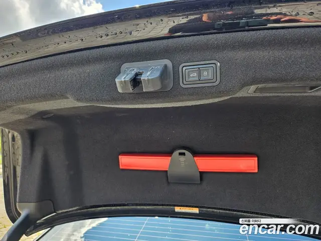 Audi A8 2015 3.0 автомат (гидро), миниатюра 7