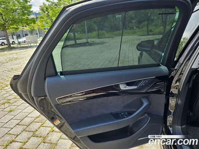 Audi A8 2015 3.0 автомат (гидро), миниатюра 10