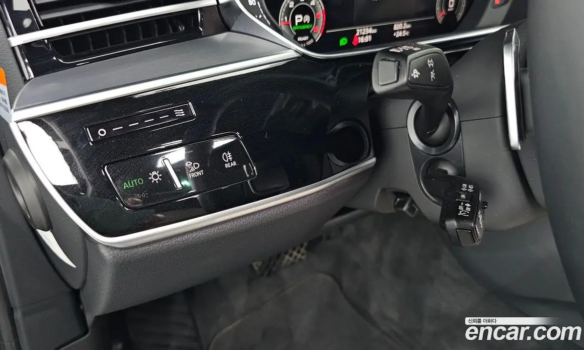 Audi A8 2023 3.0 автомат (гидро), фото 17 Audi A8 2023 3.0 автомат (гидро), фото 17