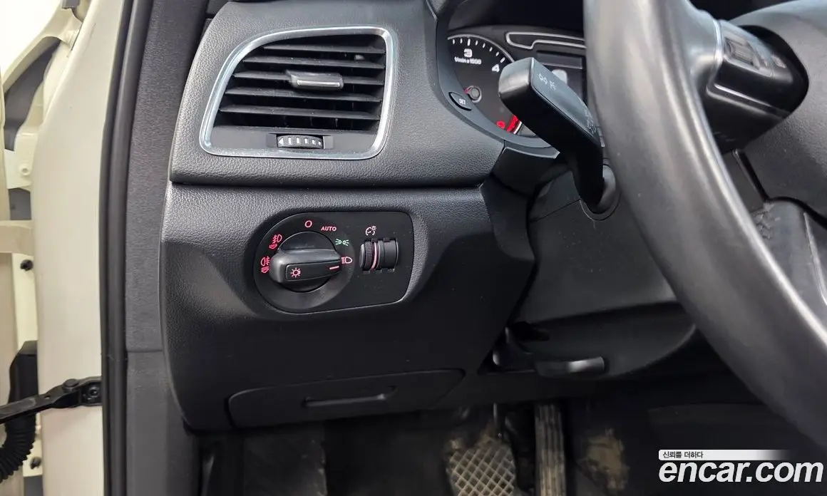 Audi Q3 2014 2.0 автомат (гидро), фото 16