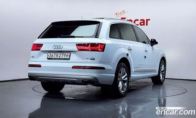 Audi Q7 2019 2.0 автомат (гидро), миниатюра 2