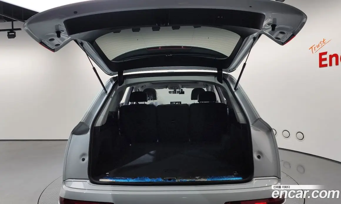 Audi Q7 2019 2.0 автомат (гидро), фото 19