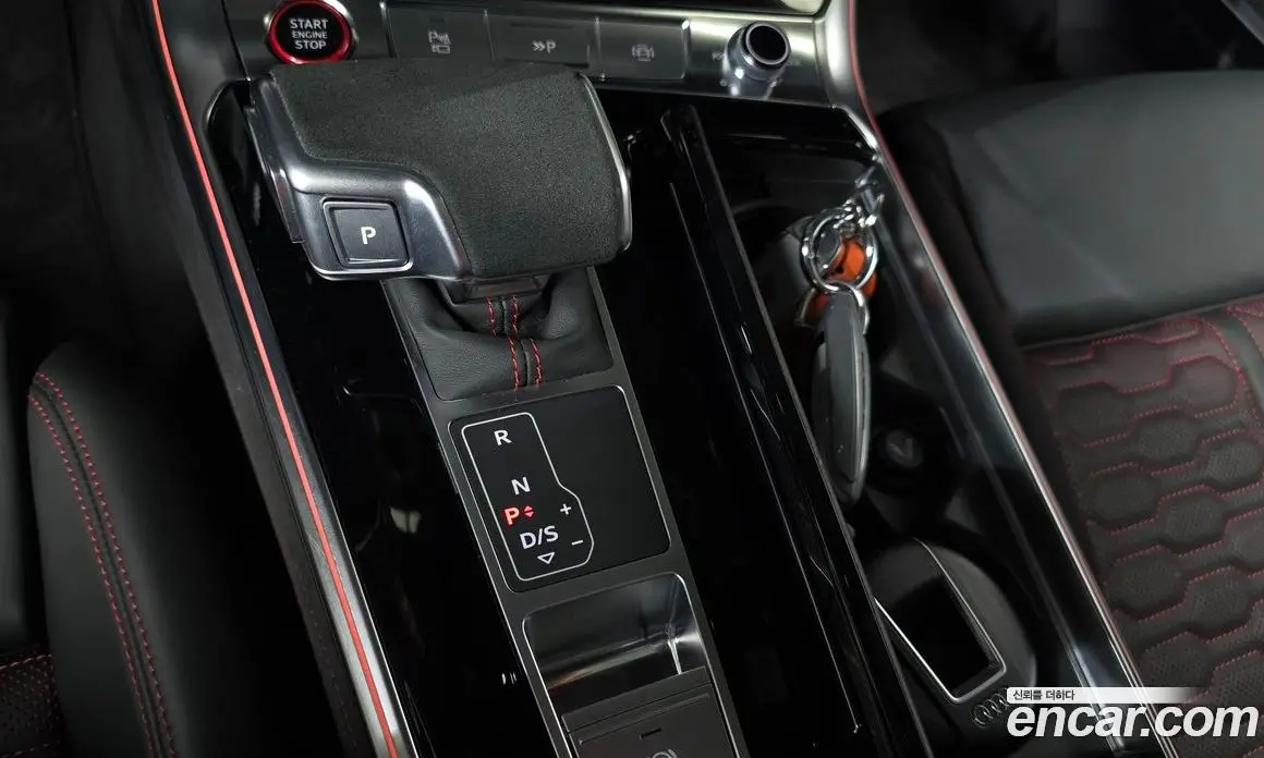 Audi RS6 2025 4.0 автомат (гидро), фото 12