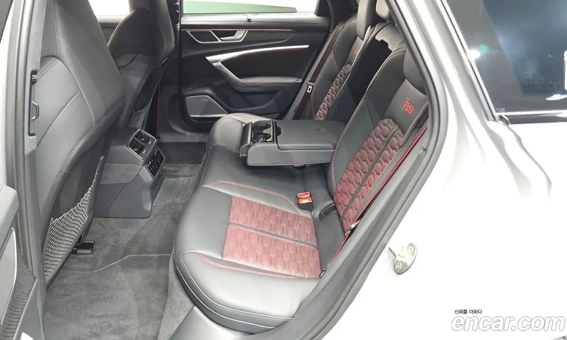 Audi RS6 2025 4.0 автомат (гидро), фото 17