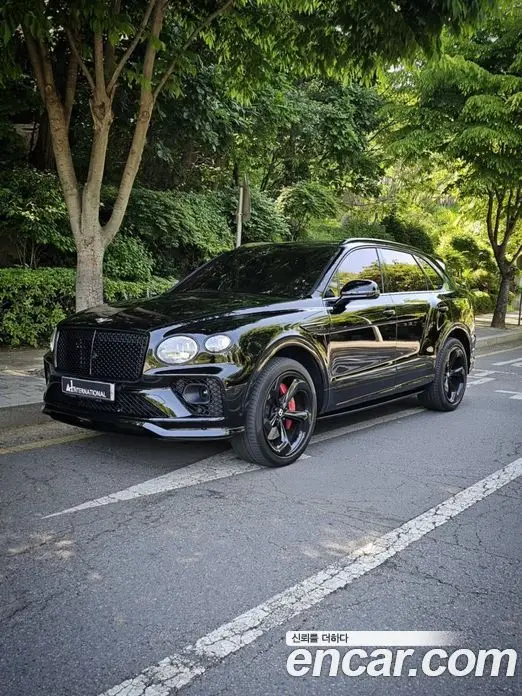 Bentley Bentayga 2022 4.0 автомат (гидро), фото 7