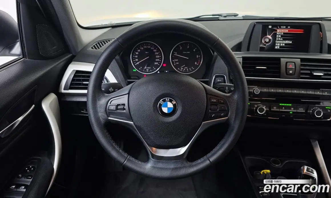 BMW 1 серия 2016 2.0 автомат (гидро), фото 13