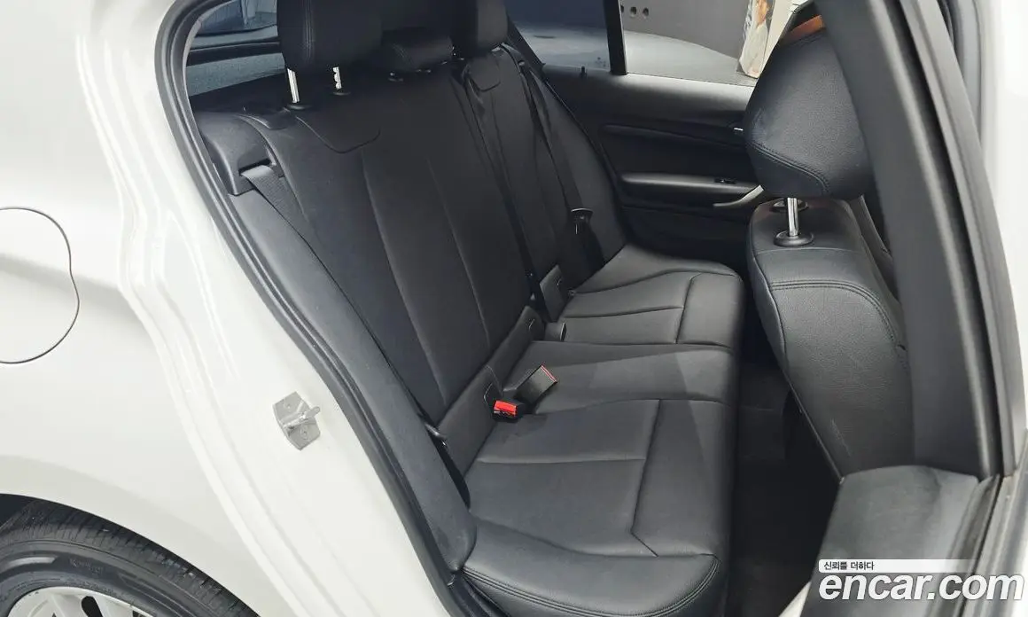 BMW 1 серия 2016 2.0 автомат (гидро), фото 16