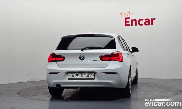 BMW 1 серия 2016 2.0 автомат (гидро), миниатюра 4