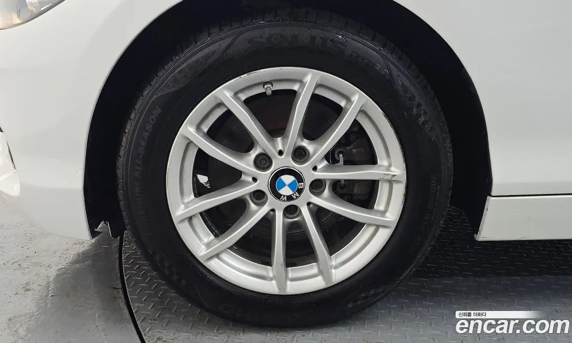 BMW 1 серия 2016 2.0 автомат (гидро), фото 5