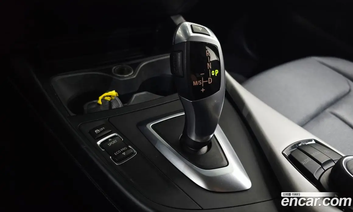 BMW 1 серия 2016 2.0 автомат (гидро), фото 9