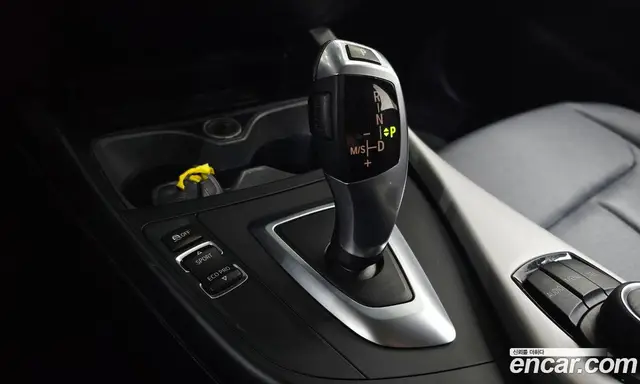 BMW 1 серия 2016 2.0 автомат (гидро), миниатюра 9