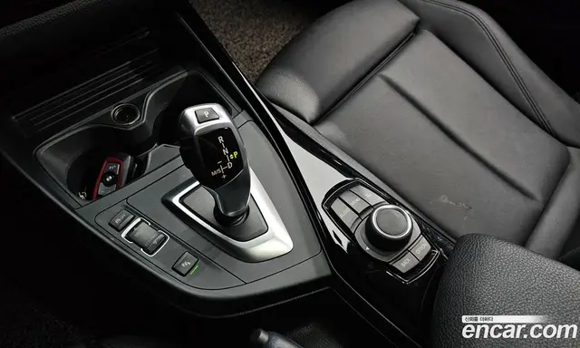 BMW 1 серия 2017 2.0 автомат (гидро), миниатюра 11