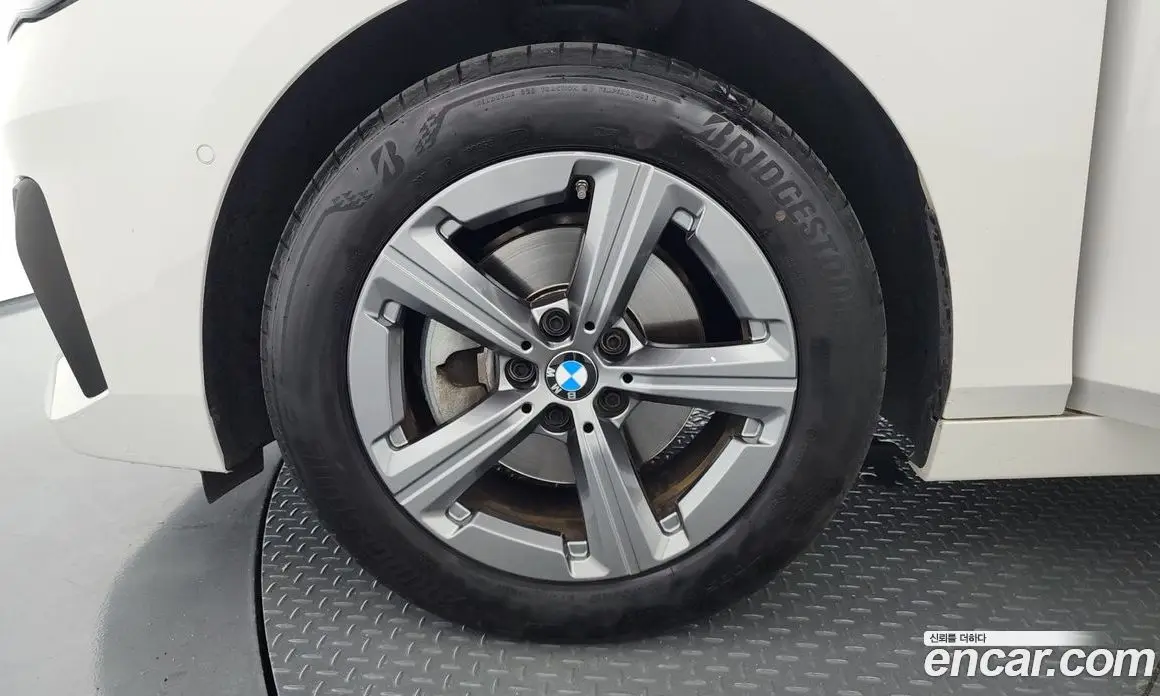 BMW 2 серия 2024 2.0 автомат (гидро), фото 5