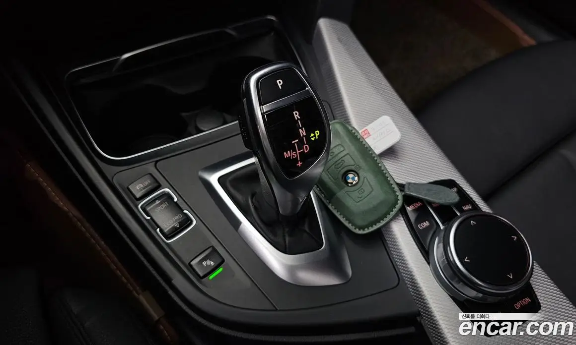 BMW 3 серия 2017 2.0 автомат (гидро), фото 9 BMW 3 серия 2017 2.0 автомат (гидро), фото 9