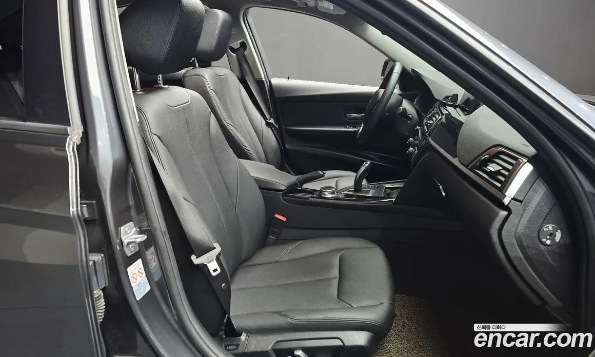 BMW 3 серия 2018 2.0 автомат (гидро), фото 16