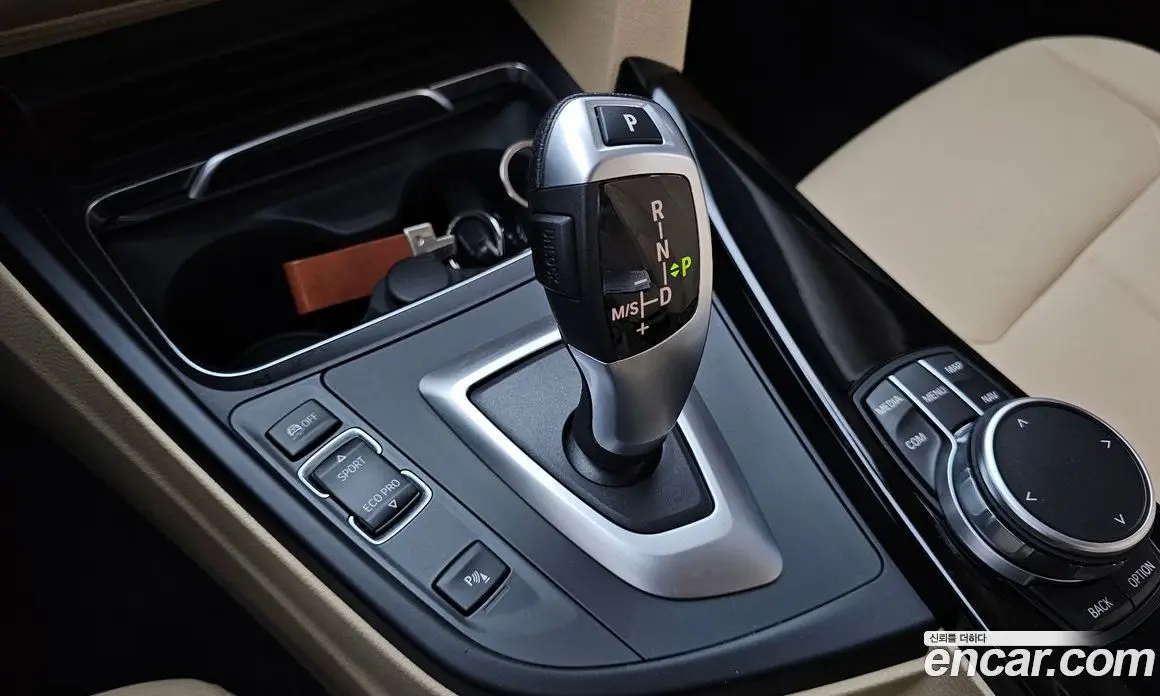 BMW 3 серия 2020 2.0 автомат (гидро), фото 12