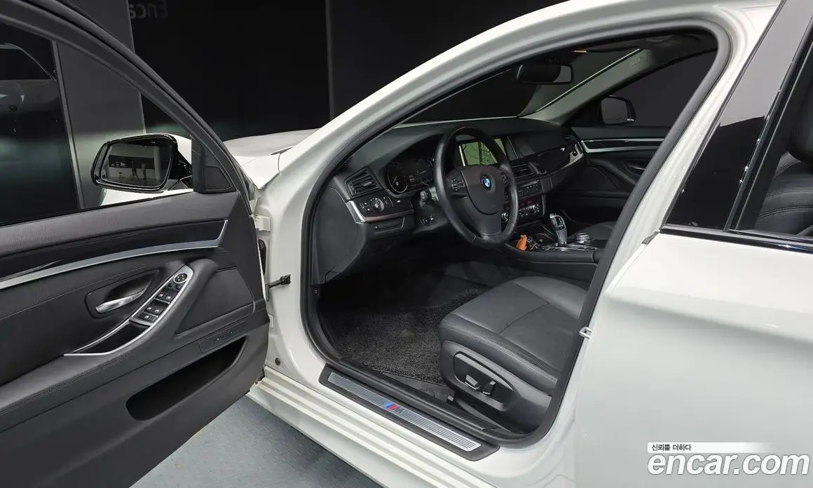 BMW 5 серия 2016 2.0 автомат (гидро), фото 10
