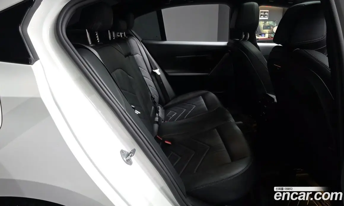 BMW 5 серия 2024 2.0 автомат (гидро), фото 18