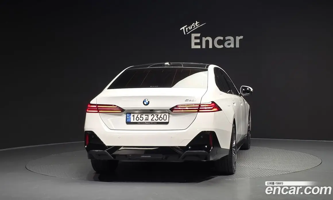 BMW 5 серия 2024 2.0 автомат (гидро), фото 4