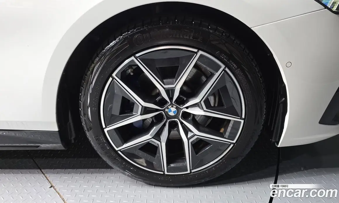 BMW 5 серия 2024 2.0 автомат (гидро), фото 7