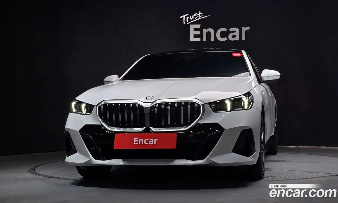 BMW 5 серия 2025 2.0 автомат (гидро), фото 3