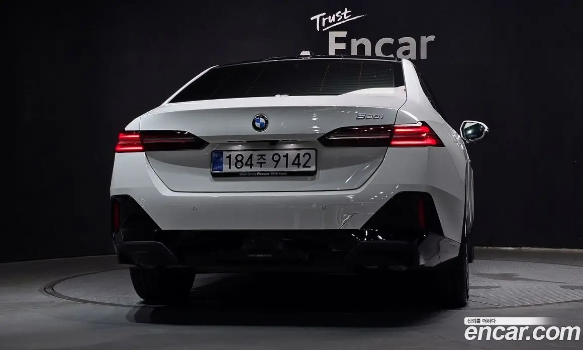 BMW 5 серия 2025 2.0 автомат (гидро), фото 4