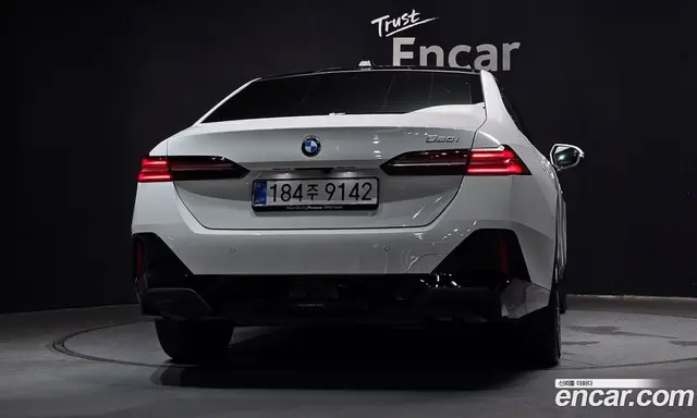 BMW 5 серия 2025 2.0 автомат (гидро), миниатюра 4