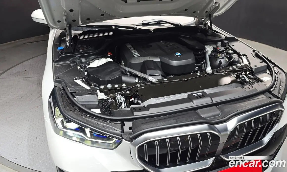 BMW 5 серия 2025 2.0 автомат (гидро), фото 6