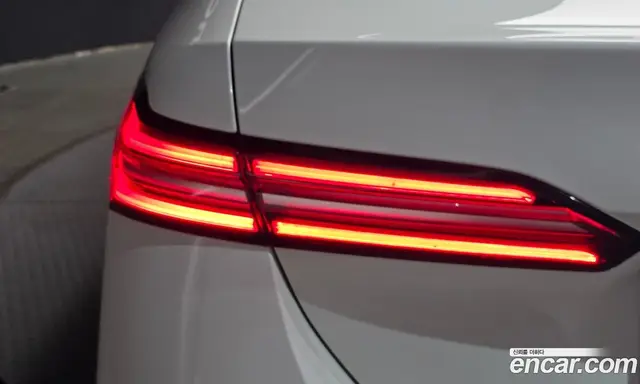 BMW 5 серия 2025 2.0 автомат (гидро), миниатюра 9