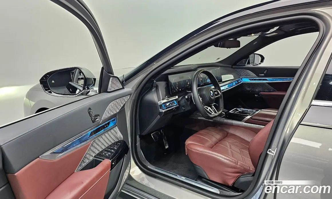 BMW 7 серия 2024 3.0 автомат (гидро), фото 13