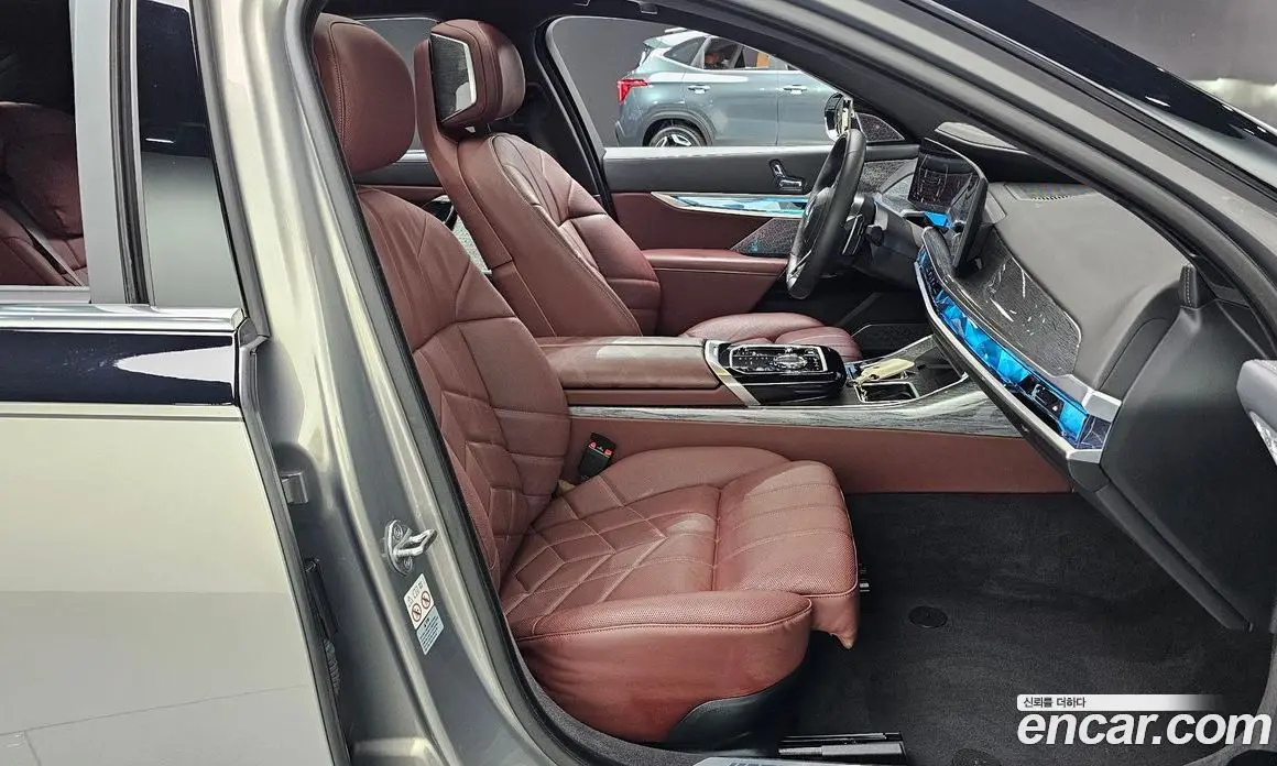 BMW 7 серия 2024 3.0 автомат (гидро), фото 16