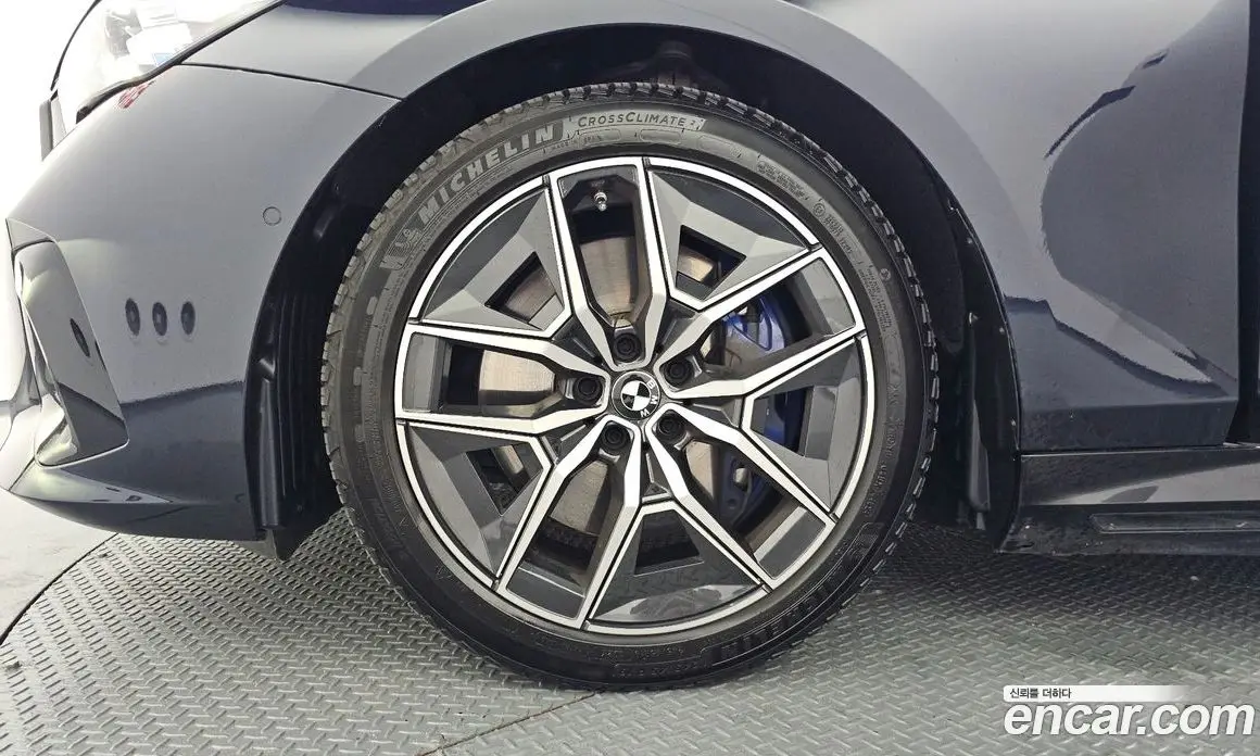 BMW i5 2025 0.2 автомат (гидро), фото 5