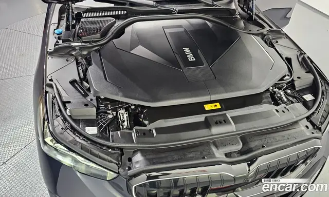 BMW i5 2025 0.2 автомат (гидро), миниатюра 6