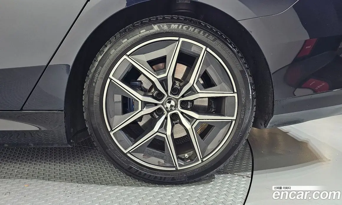 BMW i5 2025 0.2 автомат (гидро), фото 7