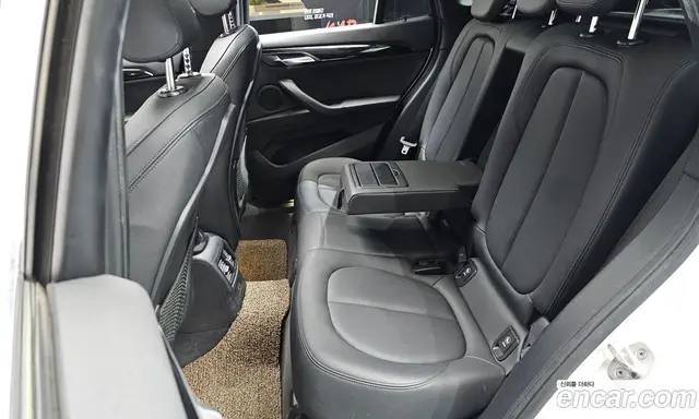 BMW X1 2019 2.0 автомат (гидро), миниатюра 12