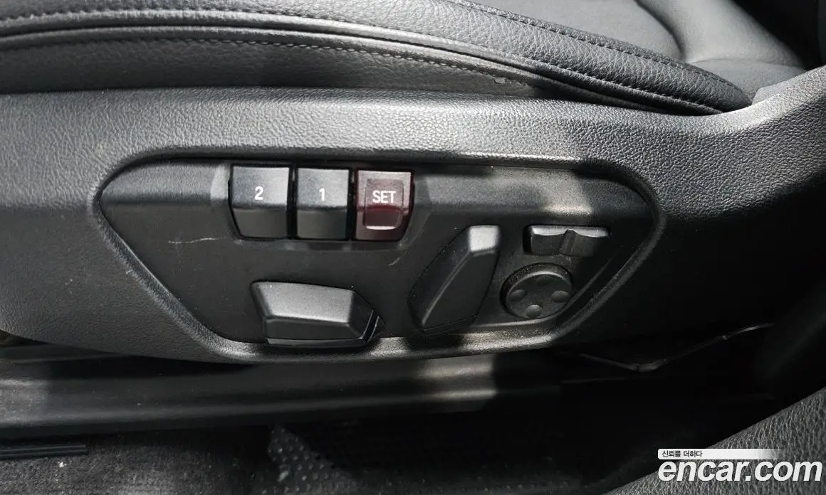 BMW X1 2019 2.0 автомат (гидро), фото 17