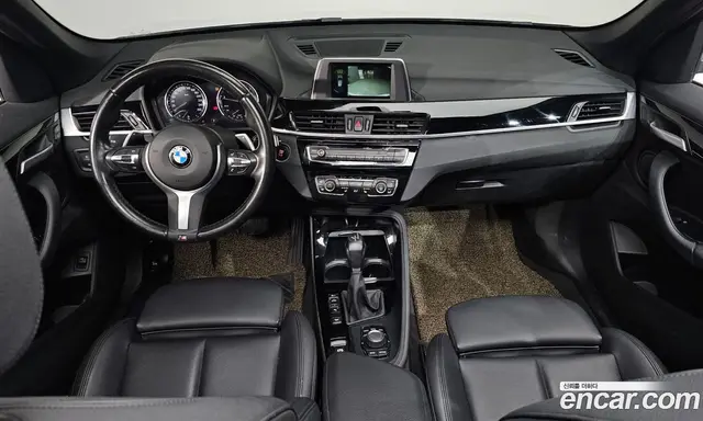 BMW X1 2019 2.0 автомат (гидро), миниатюра 7