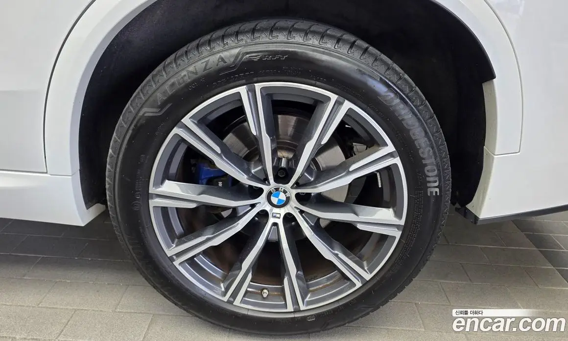 BMW X5 2024 3.0 автомат (гидро), фото 7