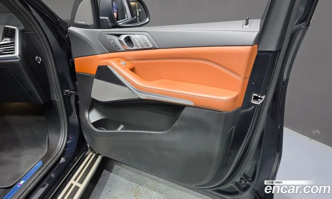 BMW X7 2022 3.0 автомат (гидро), фото 14
