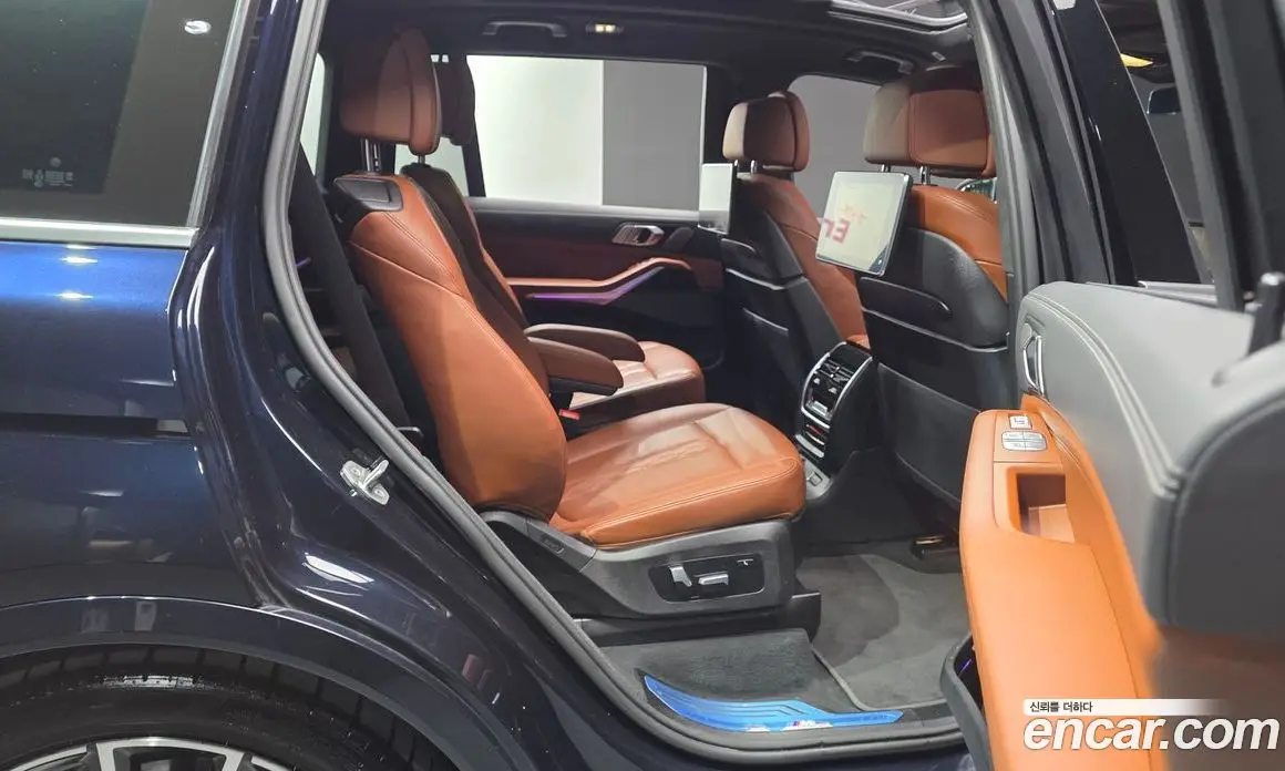 BMW X7 2022 3.0 автомат (гидро), фото 17