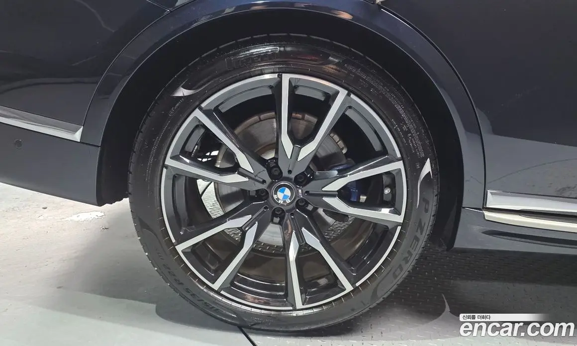 BMW X7 2022 3.0 автомат (гидро), фото 5