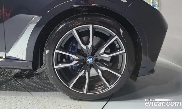 BMW X7 2022 3.0 автомат (гидро), миниатюра 7