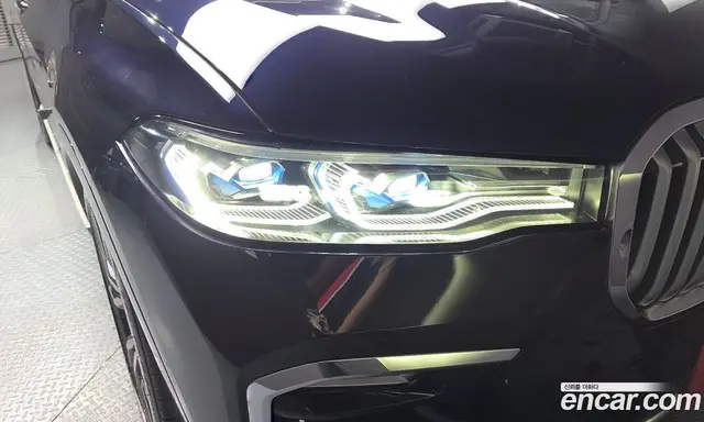 BMW X7 2022 3.0 автомат (гидро), миниатюра 8